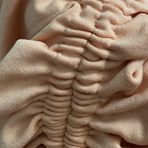 Bella Seamless (juniors) fleece long sleeve scrunch crop top, peach cream - Picture 5 of 6